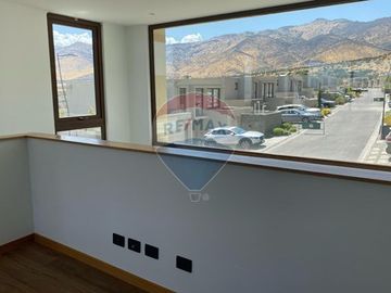 Chamisero, Casa NUEVA en condominio Terralta.