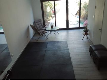 Casa Renovada en Santiago: ¡Tu Hogar Ideal Espera!