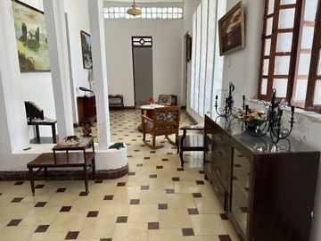 VENTA CASA ART DECO EN EL CENTRO DE MÉRIDA, YUC.