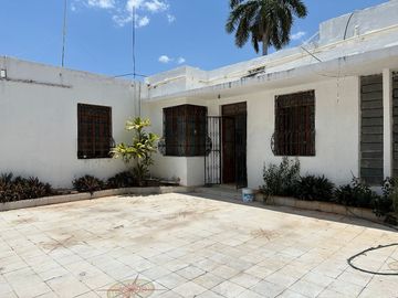 VENTA CASA ART DECO EN EL CENTRO DE MÉRIDA, YUC.