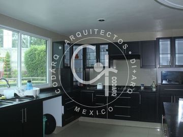 Casa en renta con amplios espacios