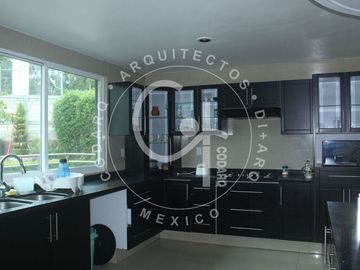 Casa en renta con amplios espacios