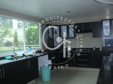 Casa en renta con amplios espacios