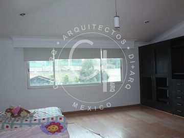 Casa en renta con amplios espacios