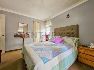 EN VENTA DEPARTAMENTO EN PRIMER PISO CON ESTACIONAMIENTO.