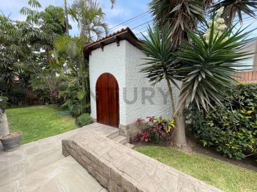 VENTA DE CASA EN LA MOLINA