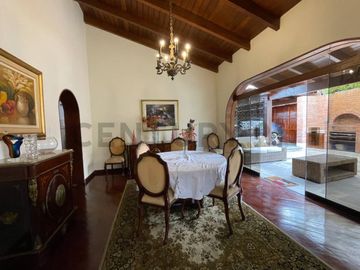 VENTA DE CASA EN LA MOLINA