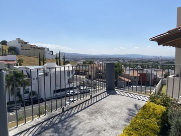 CASA  VENTA RENTA  PEDREGAL DE QUERETARO
