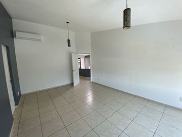 CASA  VENTA RENTA  PEDREGAL DE QUERETARO