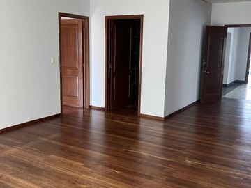 RENTA EXCLUSIVO DEPARTAMENTO LOMAS COUNTRY
