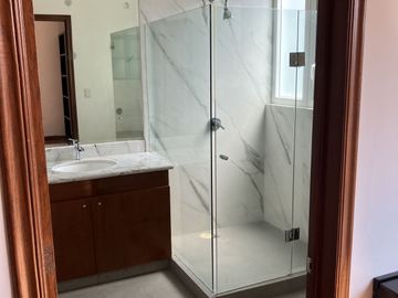 RENTA EXCLUSIVO DEPARTAMENTO LOMAS COUNTRY