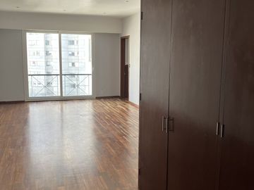 RENTA EXCLUSIVO DEPARTAMENTO LOMAS COUNTRY