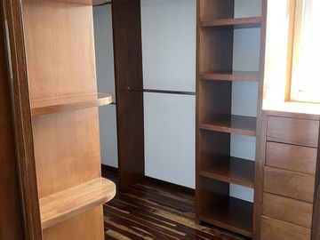 RENTA EXCLUSIVO DEPARTAMENTO LOMAS COUNTRY