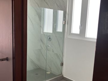 RENTA EXCLUSIVO DEPARTAMENTO LOMAS COUNTRY