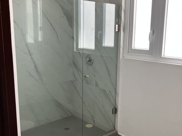 RENTA EXCLUSIVO DEPARTAMENTO LOMAS COUNTRY