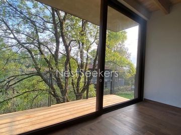 Moderna Casa  en condominio