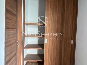 Moderna Casa  en condominio