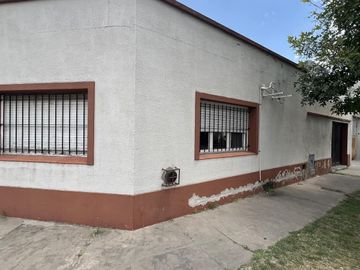 Casa de 3 amb a la venta en Cañuelas Centro
