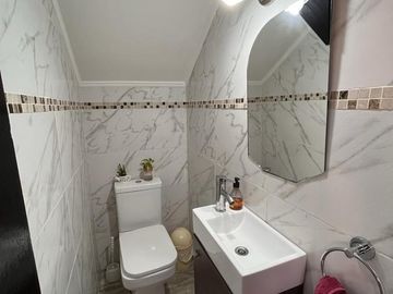 Casa 3 ambientes VENTA Lomas de Zamora