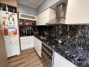 Casa 3 ambientes VENTA Lomas de Zamora