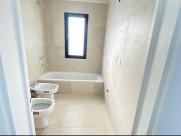 Ricordi Negocios Inmobiliarios, Casa Santa Lucia, Pilar del este!