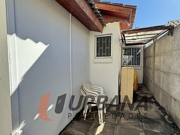 COMODA CASA EN SECTOR REGIMIENTO ARICA