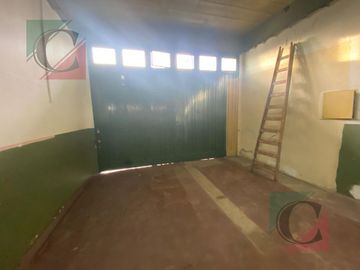 Galpón 8x26mts aprox - Banfield