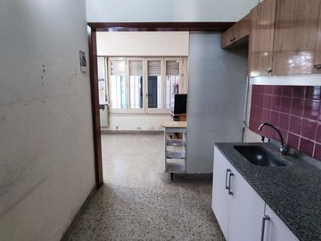 Casa en Moldes al 200, Llavallol