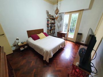 PH Casa con jardin a media cuadra de Maipu - Olivos