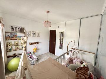 Duplex en venta actualizado en Escobar con PATIO,  PARRILLA Y COCHERA