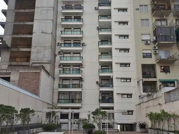 Departamento semipiso 3 dormitorios, Güemes y Oroño