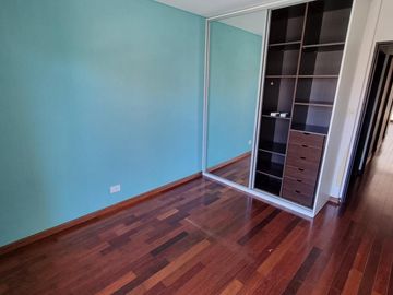 Departamento semipiso 3 dormitorios, Güemes y Oroño