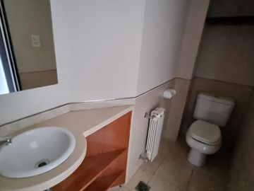 Departamento semipiso 3 dormitorios, Güemes y Oroño