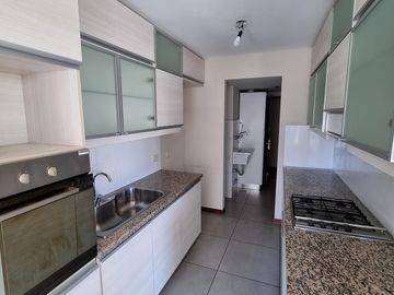 Departamento semipiso 3 dormitorios, Güemes y Oroño