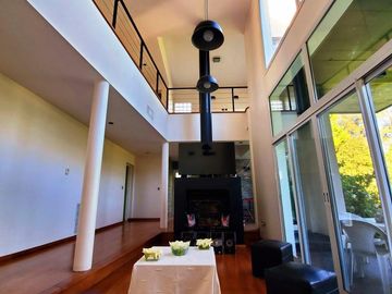 Casa en venta en Barrio Santa Ana Moreno