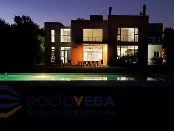 Casa en venta en Barrio Santa Ana Moreno
