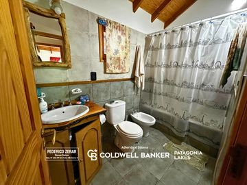 Casa en venta- 3 dormitorios, Península de San Pedro, S. C. de Bariloche