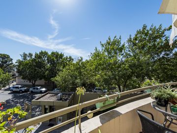 Departamento dos dormitorios en venta en complejo cerrado
