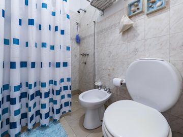Departamento dos dormitorios en venta en complejo cerrado