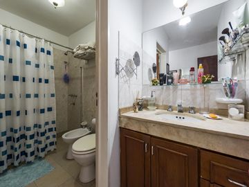 Departamento dos dormitorios en venta en complejo cerrado