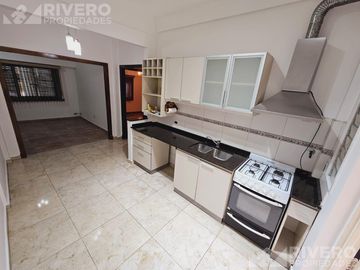 CASA EN VENTA EN MORON SUR