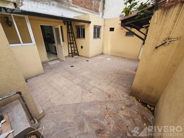 CASA EN VENTA EN MORON SUR