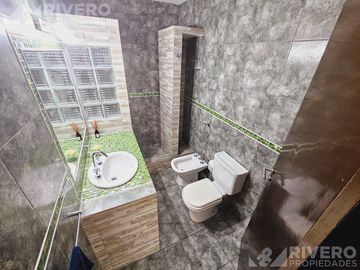 CASA EN VENTA EN MORON SUR