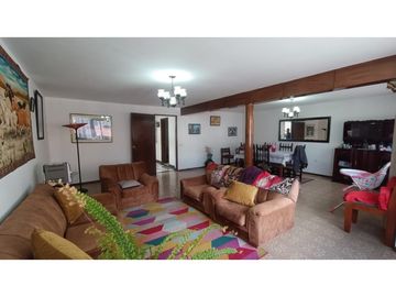 CASA EN VENTA BARRIO SAN ANDRES, CERCA AVENIDAS PRINCIPALES