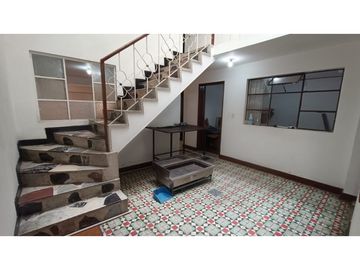CASA EN VENTA BARRIO SAN ANDRES, CERCA AVENIDAS PRINCIPALES