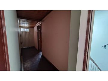 CASA EN VENTA BARRIO SAN ANDRES, CERCA AVENIDAS PRINCIPALES