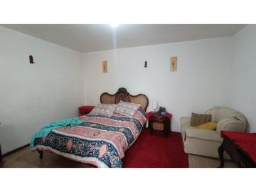 CASA EN VENTA BARRIO SAN ANDRES, CERCA AVENIDAS PRINCIPALES