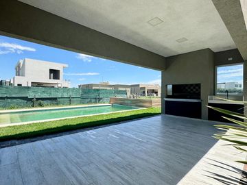 Casa en venta Barrio San Felipe Canning
