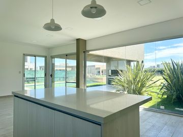 Casa en venta Barrio San Felipe Canning