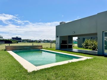 Casa en venta Barrio San Felipe Canning
